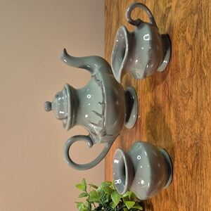 BLUE MOUNTAIN POTTERY BMP Vintage Aladdin Teapot, Creamer & Open Sugar Bowl Set